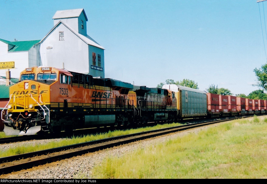 BNSF 7533 East